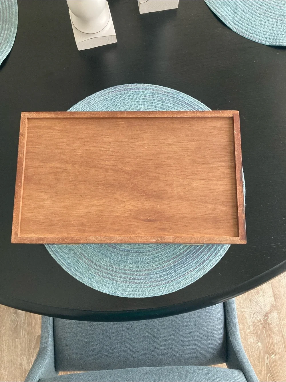 Vintage Wooden Jewelry/Keepsake Box in Dark Brown with Brass Latch